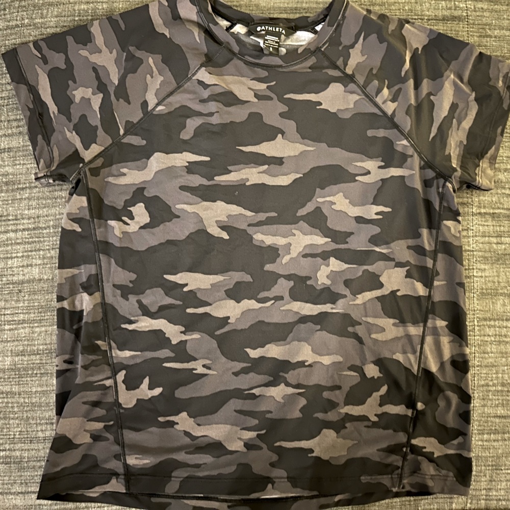 Athleta Size S Ultimate Train Activewear Short Sleeve Shirt V/311276